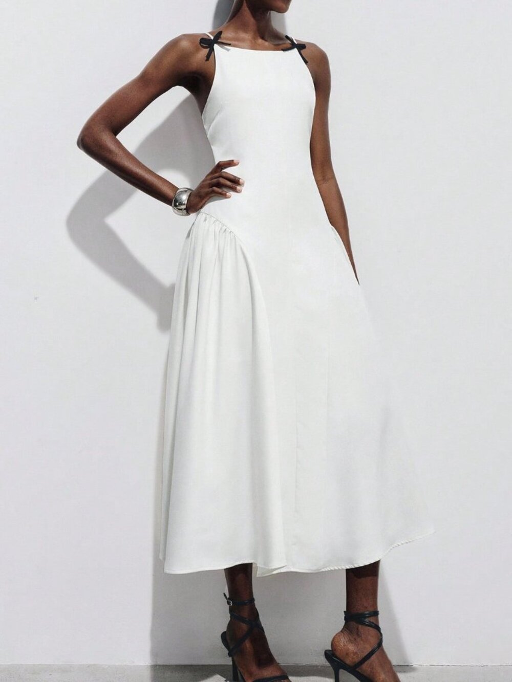 White Casual Women's Minimalist Tailored Ivory Dress - Picture 3 of 7